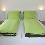 Landgasthof Lamm Daire *