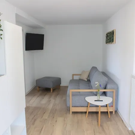 Ferienwohnungen Lamm Apartman Burladingen